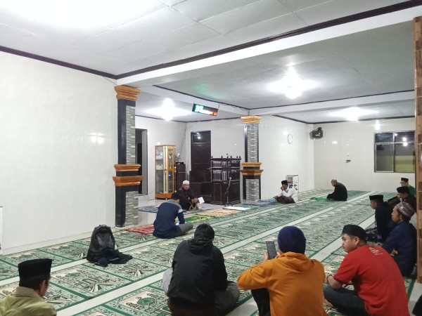 Istiqamah Setiap Pekan, Ustaz Akram Tempuh Perjalanan Jauh Demi Taklim dan Tarbiyah di Sinjai Barat